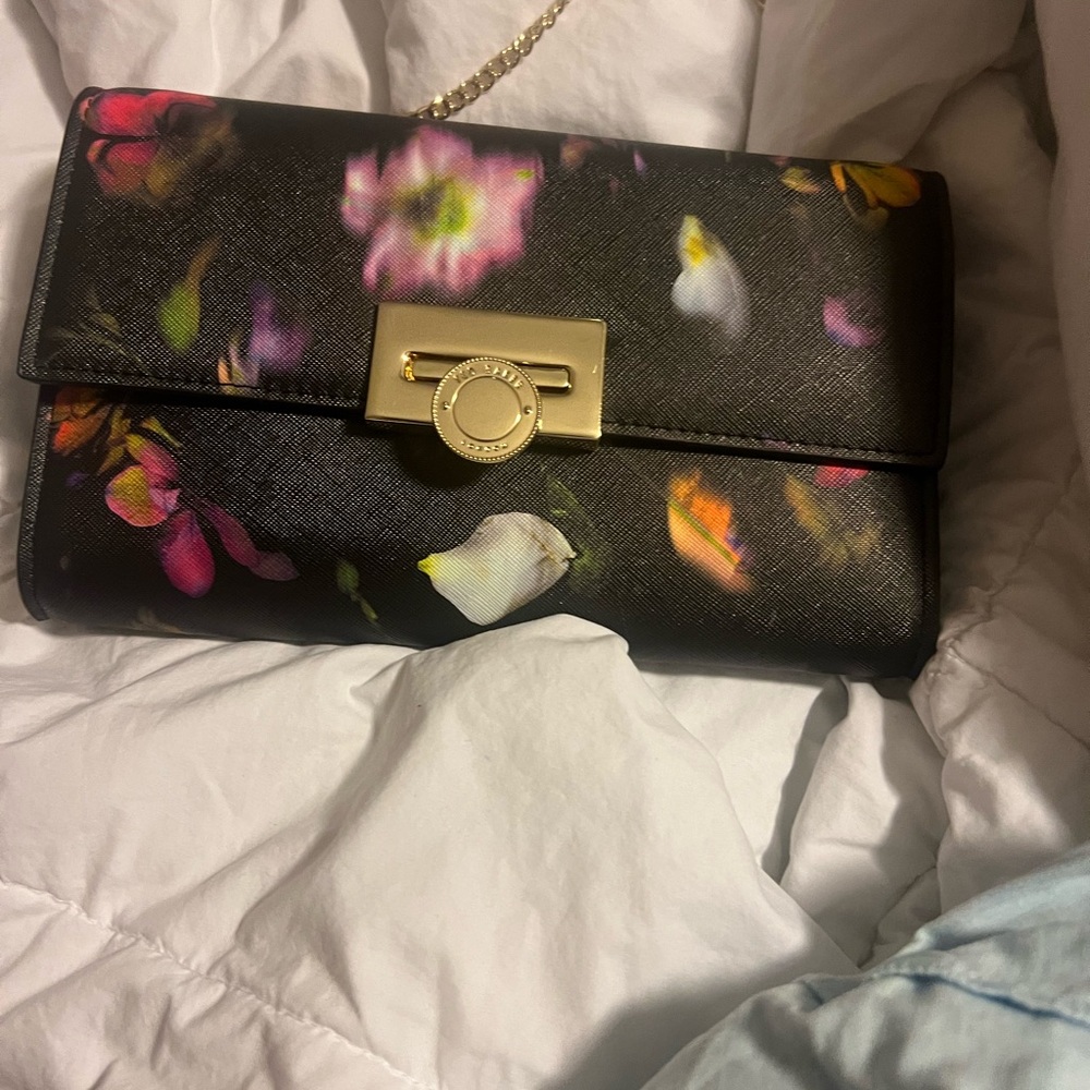 Ted Baker London Black Floral Clutch with Gold Chain - Picture 4 of 5